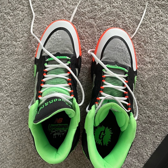 Size 11 Goosebump theme basketball shoes. - Picture 6 of 6